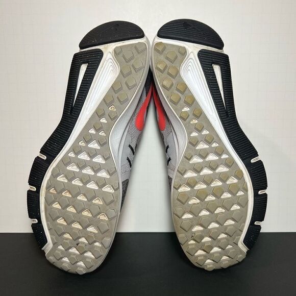 Womens NIKE Run Swift Grey Running Shoes / Size 9 - Picture 7 of 9